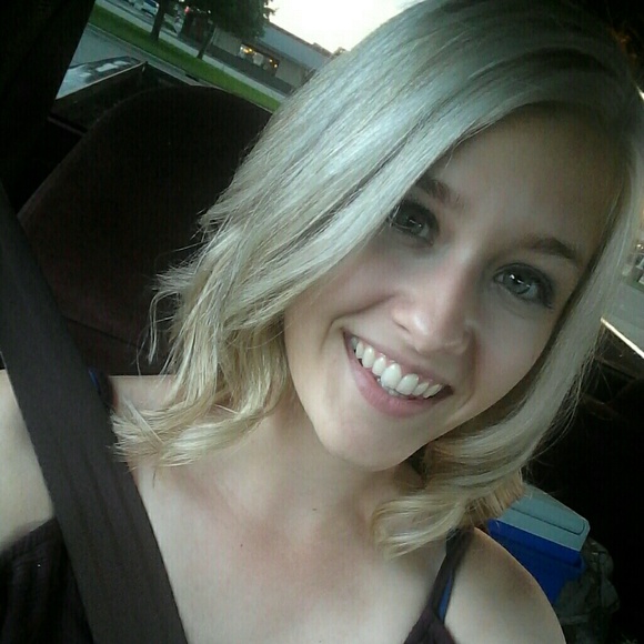 Meet your Posher, Ashley - Picture 1 of 1